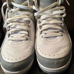Air Jordan 2 Retro, Men’s size 11.5 (Pre-owned)